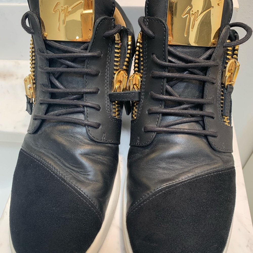 Giuseppe Zanotti slightly used mens shoes.